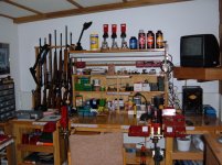 My reloading bench 001.jpg