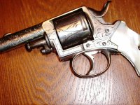 revolver (3).jpg