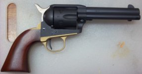 uberti cattleman hombre (640x335).jpg