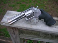 S&W 686 Pic 2.JPG