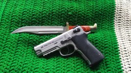 CHP_S&W_4006TSW+Buck_120.jpg